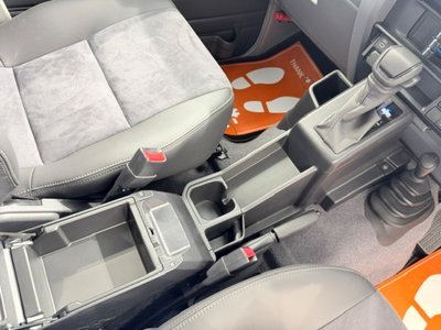 2025 Toyota LAND CRUISER 70 缩略图 25