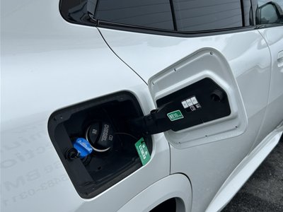 2025 BMW X2 thumbnail 16