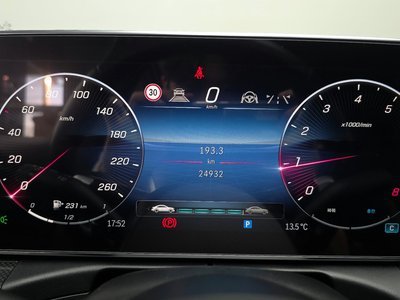 MERCEDES-BENZ C-CLASS - 8