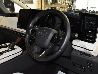 صورة مصغرة 23 لـ 2024 Lexus LM