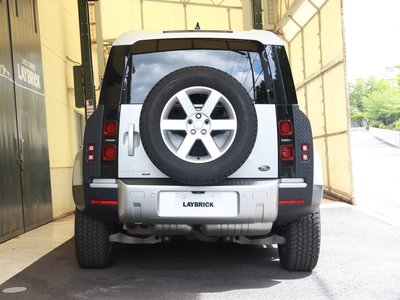 LAND ROVER DEFENDER - 9