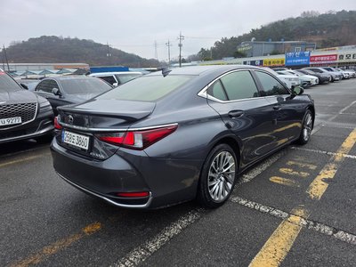 LEXUS ES - 5