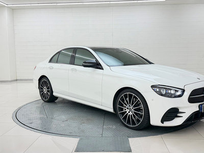 MERCEDES-BENZ E-CLASS - 8