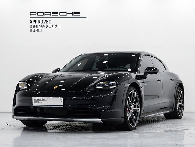 PORSCHE TAYCAN - View 1