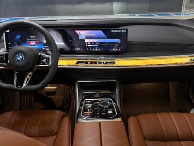 2026 BMW 7 SERIES photo 4