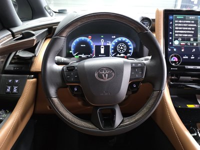 2025 Toyota ALPHARD — миниатюра 12
