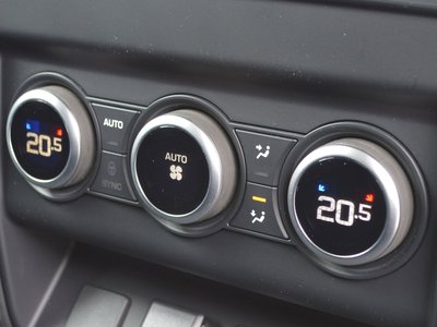 2023 LAND Rover DEFENDER 缩略图 34