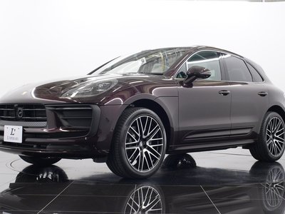 PORSCHE MACAN - 10