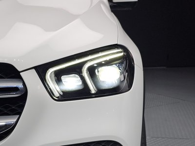 صورة 9 لـ 2021 Mercedes-BENZ GLE