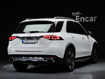 صورة 2 لـ 2021 Mercedes-BENZ GLE