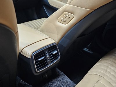 صورة مصغرة 24 لـ 2021 Genesis THE NEW G70