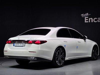 2026 Mercedes-BENZ E-CLASS — фото 4