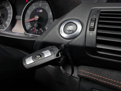 2012 BMW 1M 缩略图 18