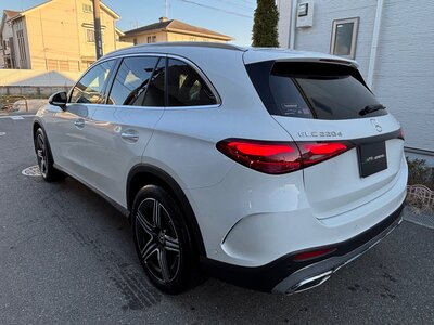 MERCEDES-BENZ GLC - 10