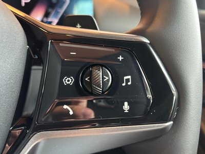 2023 BMW 5 SERIES — миниатюра 31