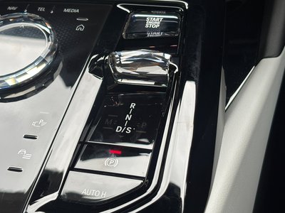 2023 BMW 5 SERIES — миниатюра 24