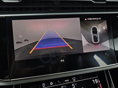 2021 AUDI Q8 thumbnail 21