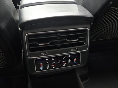 2021 AUDI Q8 thumbnail 34