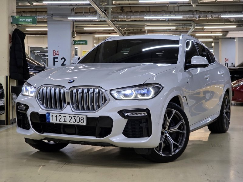 BMW X6 - View 1