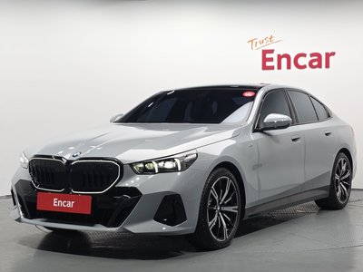 BMW 5 SERIES - 1