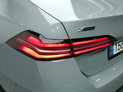 BMW 5 SERIES - 10