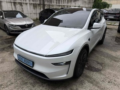 2026 Tesla MODEL Y — фото 2