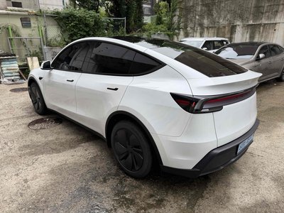 2026 Tesla MODEL Y — фото 3