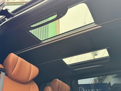 TOYOTA VELLFIRE - 4