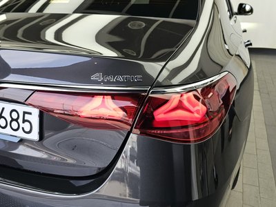 MERCEDES-BENZ E-CLASS - 10