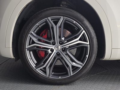 صورة 6 لـ 2020 Maserati LEVANTE