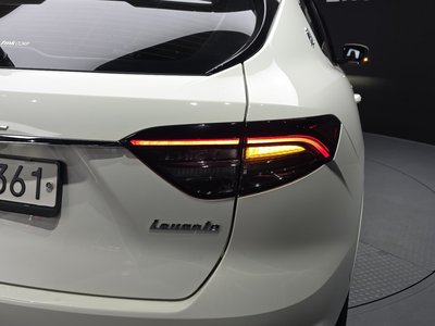 صورة 10 لـ 2020 Maserati LEVANTE