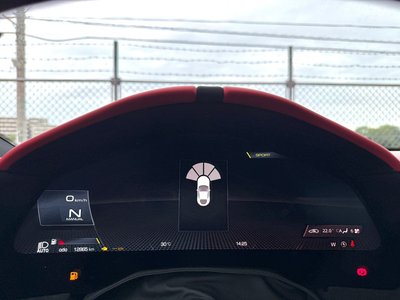 2022 Ferrari ROMA — миниатюра 23