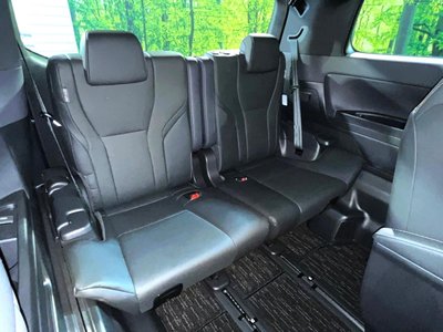 2025 Toyota ALPHARD — фото 10