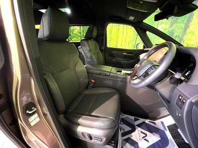 2025 Toyota ALPHARD — фото 8