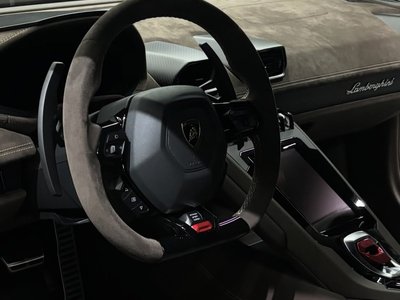 LAMBORGHINI HURACAN - 4