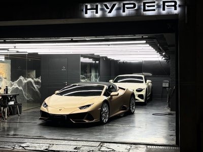 LAMBORGHINI HURACAN - 1