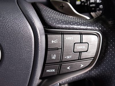 صورة 6 لـ 2018 Lexus LS