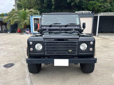 LAND ROVER DEFENDER - 8