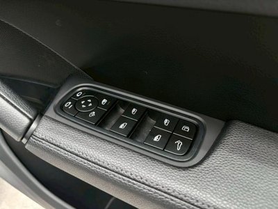 2024 Porsche CAYENNE 缩略图 60