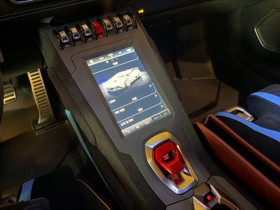 2022 Lamborghini HURACAN — миниатюра 13