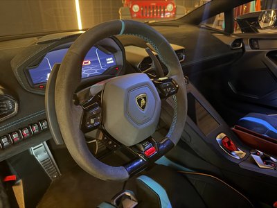 صورة 10 لـ 2022 Lamborghini HURACAN