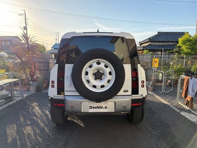 LAND ROVER DEFENDER - 7