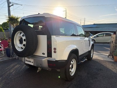 LAND ROVER DEFENDER - 8