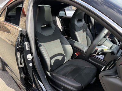 MERCEDES-BENZ CLA - 4