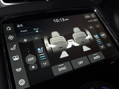 2023 Genesis G90 (RS4) thumbnail 18