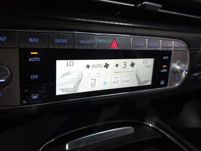 2023 Genesis G90 (RS4) thumbnail 16