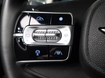 2023 Genesis G90 (RS4) thumbnail 17