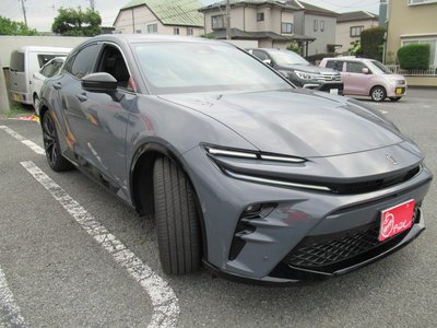 2025 Toyota CROWN SPORT photo 3