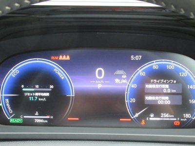 2025 Toyota CROWN SPORT — миниатюра 28