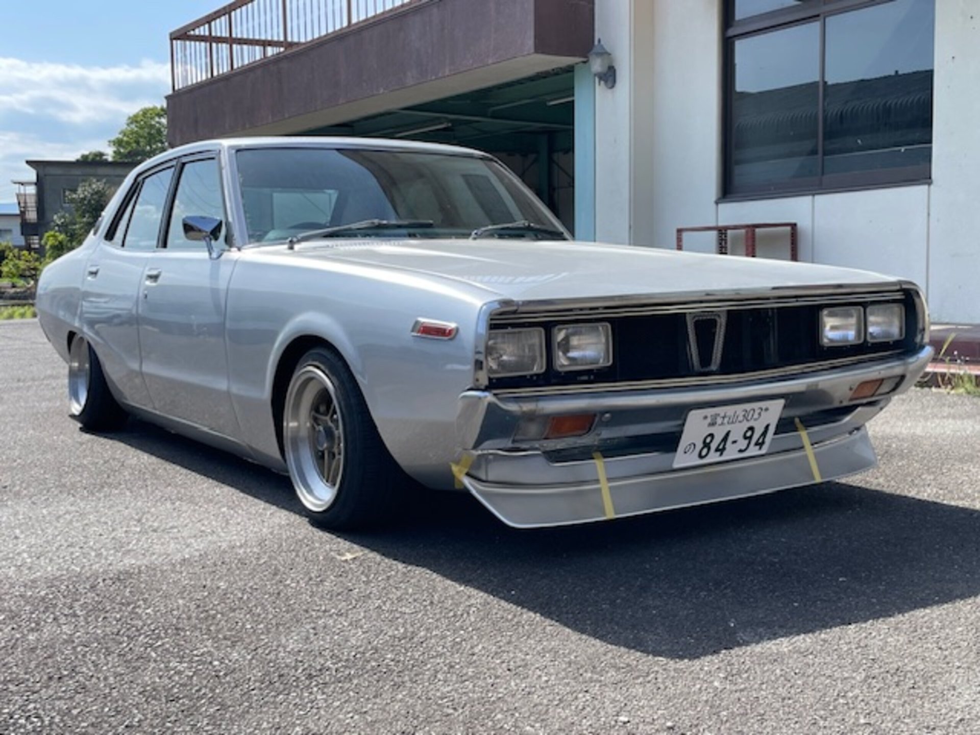 NISSAN SKYLINE - View 1